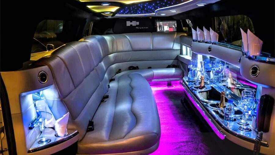 Paris: Romantic Limousine Tour - Timing in Paris: Choosing the Pickup Window for Eiffel Sparkle