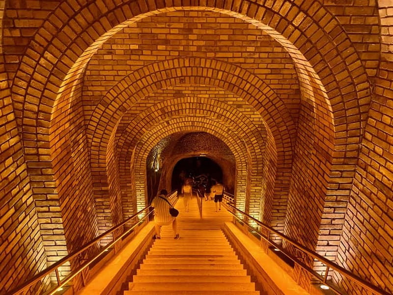 Paris: Ruinart and Veuve Clicquot Champagne Tour by Mercedes - When plans shift: the big plus is what they do when Ruinart changes