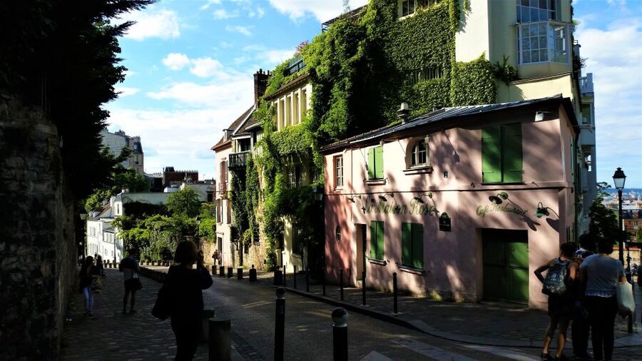 Paris: Sacré-Coeur and Montmartre Tour with Expert Guide - Quick take: what makes this Montmartre walk worth it