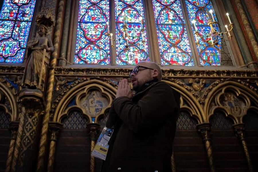 Paris: Sainte-Chapelle, Conciergerie, Notre Dame Guided Tour - Conciergerie: royal palace rooms that became a prison
