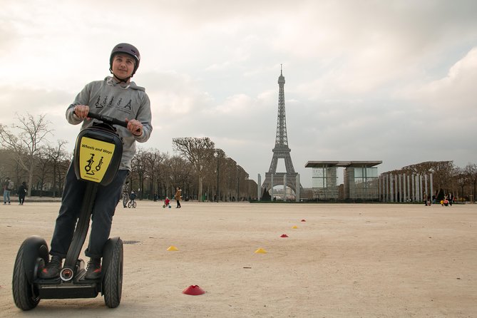 Paris Segway Express Tour (12 monuments in 1 hour and 30 minutes) - Starting at Place de Fontenoy UNESCO, and why the 2:00 pm timing helps