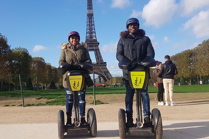 Paris Segway Express Tour (12 monuments in 1 hour and 30 minutes) - The 10-minute practice, helmets, and weather gear that keep it comfortable