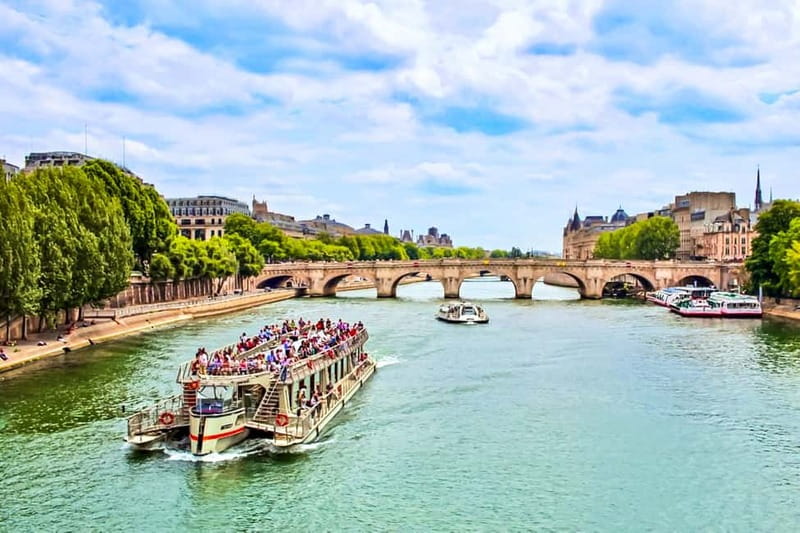Paris: Seine Cruise & Crepe Tasting near the Eiffel Tower - Key things to know before you go