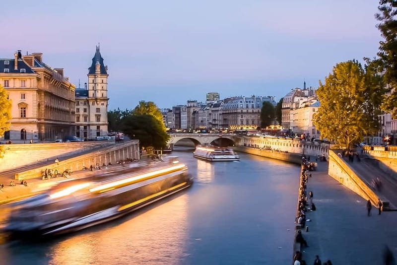 Paris: Seine Cruise & Crepe Tasting near the Eiffel Tower - Timing strategy: day, sunset, or night sparkle