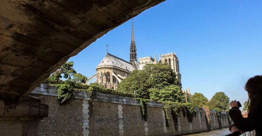 Paris: Seine River and Canal Saint-Martin Cruise - The Seine segment: Notre-Dame, Tuileries, Louvre, and Pont des Arts