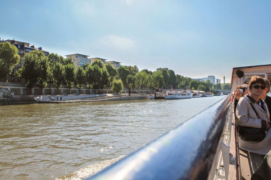 Paris: Seine River and Canal Saint-Martin Cruise - The Temple area details: Frederic Lemaître and Hotel du Nord