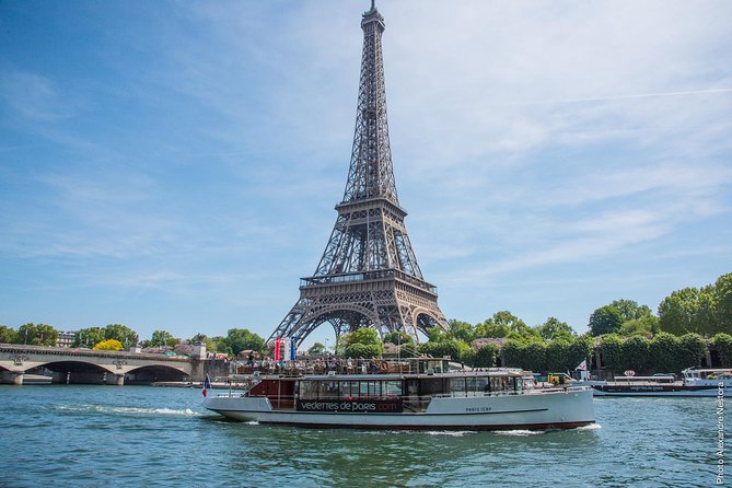 Paris Seine River Champagne Tasting Cruise - The river route: Eiffel Tower, Musée d’Orsay, Louvre, and Grand Palais views