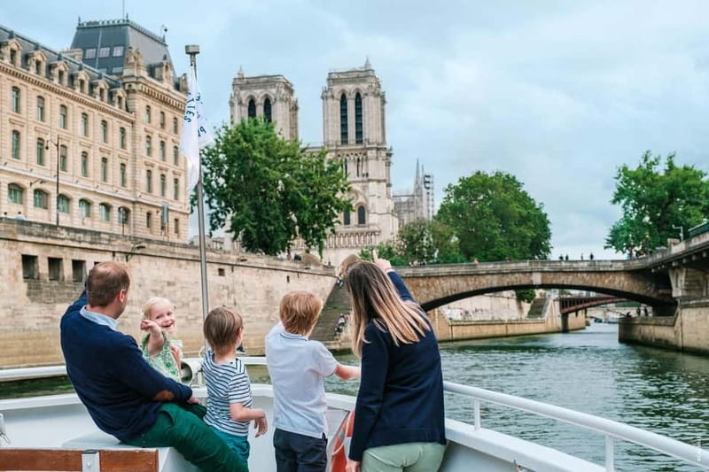Paris: Seine River Cruise with a Live Guide - Key highlights to look for