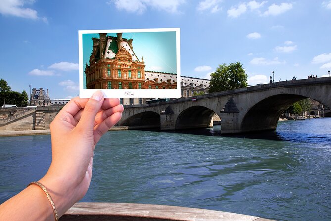 Paris Seine River Sightseeing Cruise with Commentary by Bateaux Parisiens - The political bridge segment and the value of listening while you watch