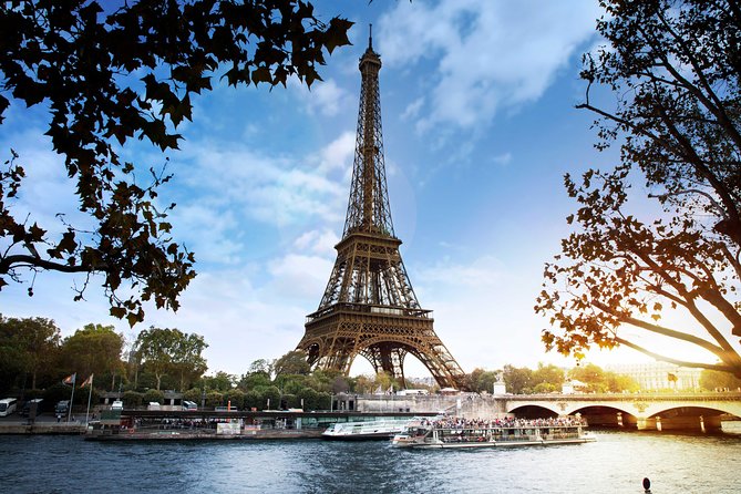 Paris Seine River Sightseeing Cruise with Commentary by Bateaux Parisiens - Where you start, and why timing matters at Port de la Bourdonnais