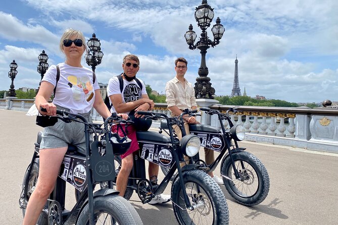 Paris Sightseeing Family Friendly Guided Electric Bike Tour - XL Tour practice session: learn the scooter-style electric ride