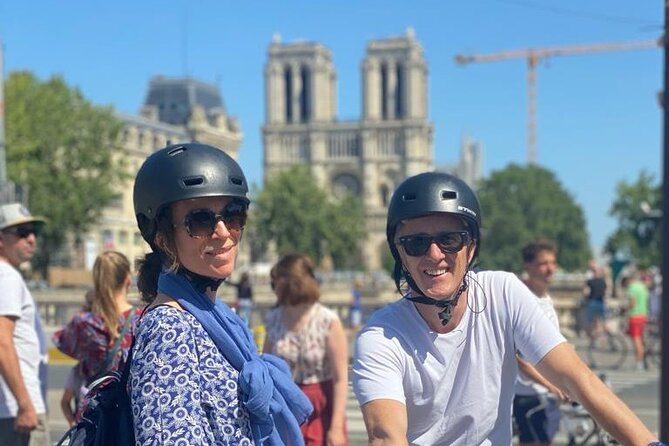 Paris Sightseeing Family Friendly Guided Electric Bike Tour - Pont Alexandre III, Eiffel Tower area, and Trocadero viewpoints