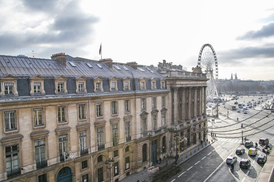 Paris: The Da Vinci Code Walking Tour with a Local Guide - Real locations versus story inventions, and why that comparison is useful