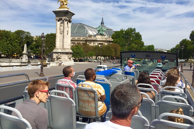 Paris Tootbus Hop-On Hop-Off Bus Tour (Optional Cruise) - Stop 2: Place du Carrousel and the Louvre Area (with a key relocation)