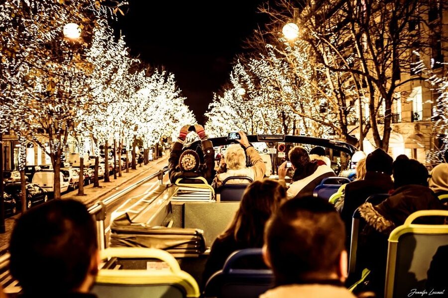 Paris: Tootbus Open-Top Christmas Bus Tour - Finish at 74 Bd Haussmann, then keep the night going with Tootwalks