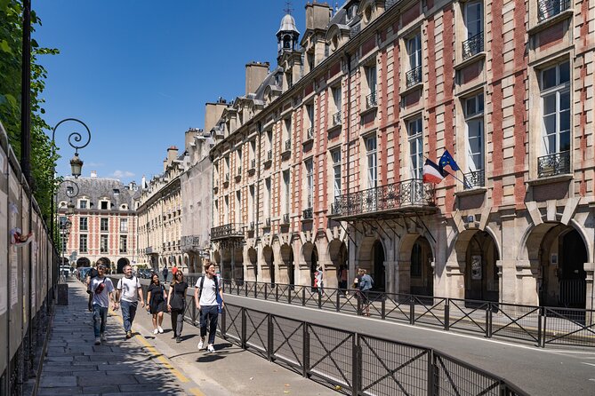 Paris Uncovered: Unique Guided Walking Tours with a Twist - Street art tours with a local artist, plus what to watch for on the route
