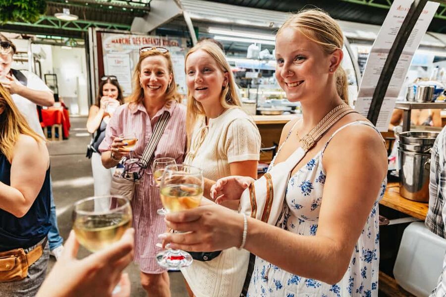 Paris: Walking Food Tour with Cheese, Wine and Delicacies - Marais First, Food Second: Why This Neighborhood Fits a Tasting Tour