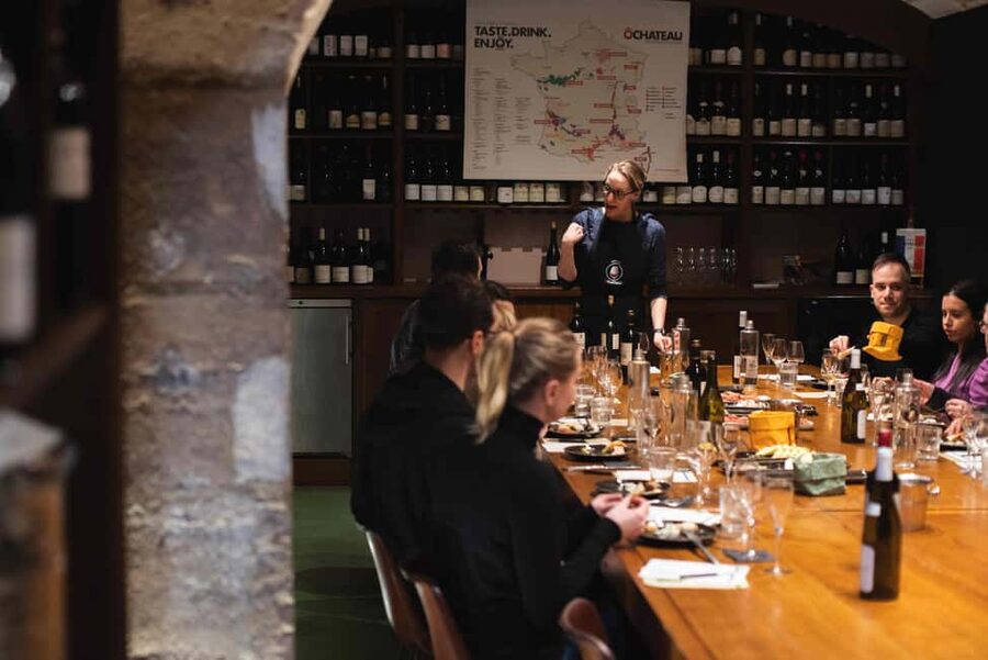 Paris: Wine and Cheese Lunch - How the 2-hour tasting actually plays out