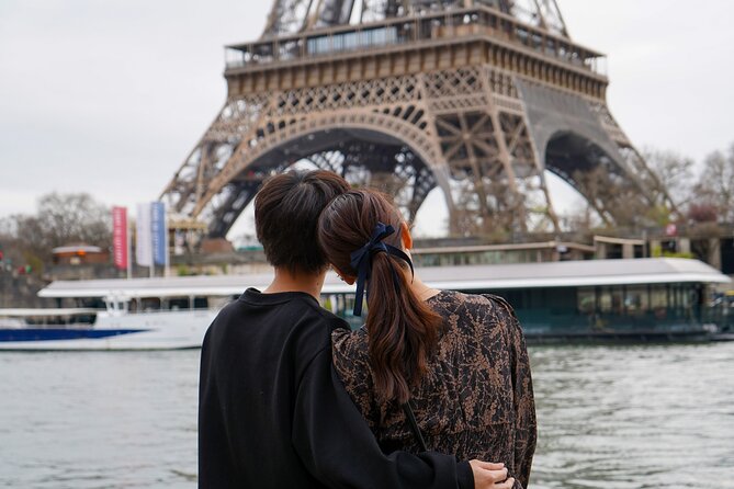 Photo Session in Paris - Photographer at the Eiffel Tower - Price value: why $66.51 can be a smart spend in Paris