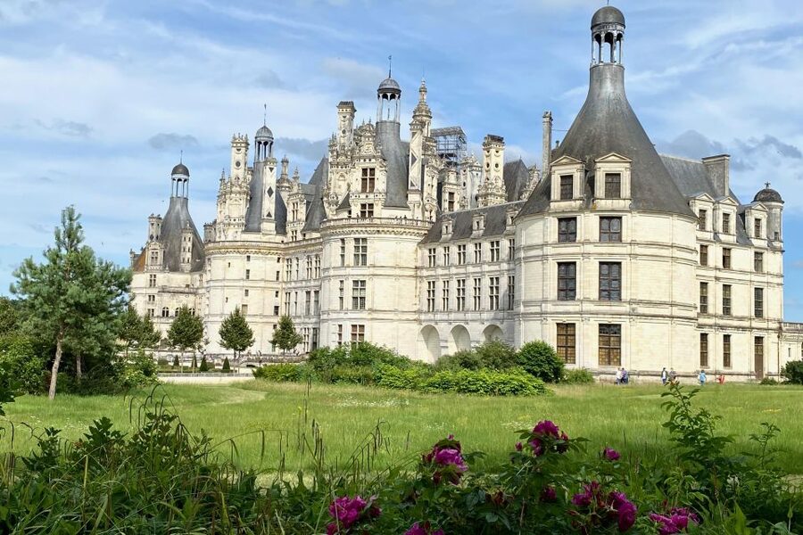Private Chenonceau Chambord Amboise Loire Castles from Paris - Wine tasting break: at least 7 wines with a long view of tradition