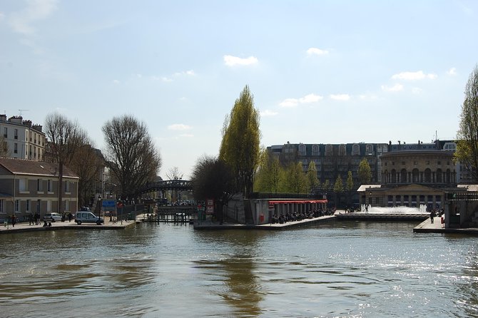 Seine River Cruise and Paris Canals Tour - Who this tour suits best, and who should rethink it