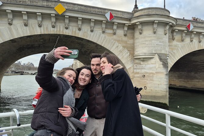 Seine River Sightseeing Guided Cruise by Vedettes du Pont Neuf - The Route: Eiffel, Notre-Dame, the Louvre, and Why the Order Works