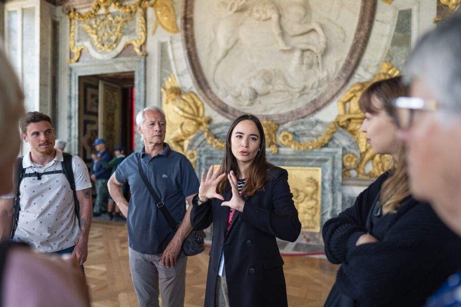 Skip-the-Line Versailles Palace Tour by Train from Paris - The Short Walk to Versailles: Where You Start Feeling the Place
