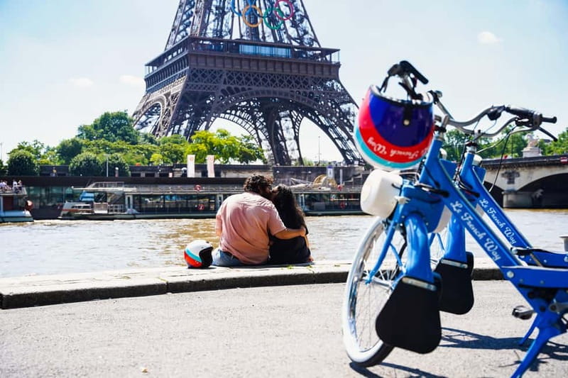 Solex Guided Tour of Intellectual Paris - Meeting at 18 Rue Soleillet by Père Lachaise: logistics that matter
