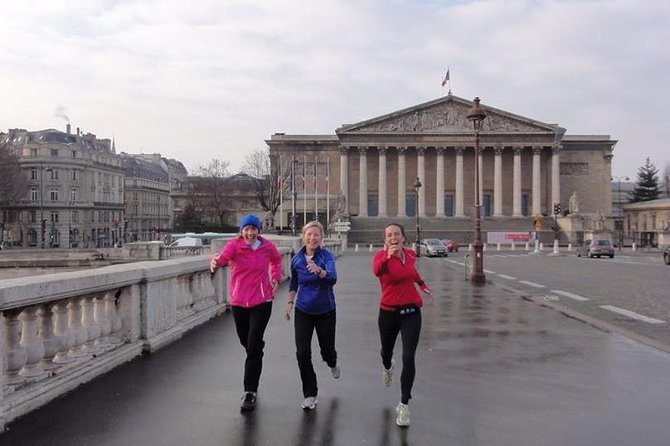 Sports, fun and educational discovery of Paris - Musée dOrsay and the Eiffel Tower view game