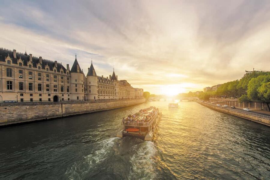 The Paris Pass®: 40+ Attractions Including Eiffel Tower - Top Included Hits: Eiffel Tower, Seine Cruise, Notre Dame, Montmartre, and More