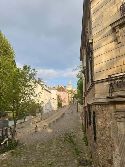 The voice of Montmartre is a must-see in Paris - The Montmartre vineyard stop, short but meaningful