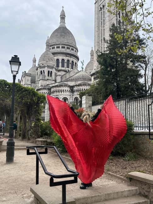 The voice of Montmartre is a must-see in Paris - Ending at Sacré-Cœur forecourt: sacred songs, big sky, real atmosphere