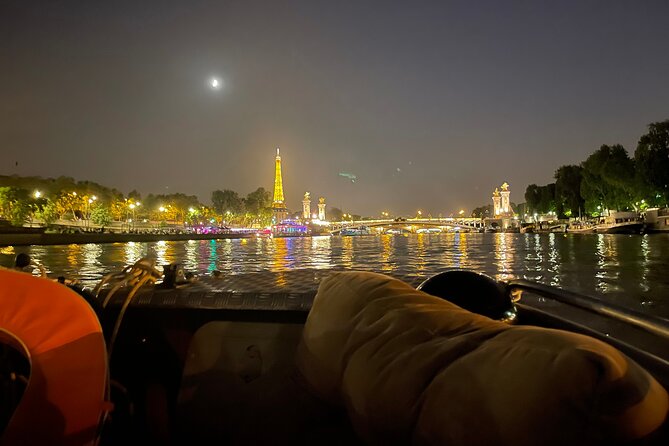 Top Private Cruises in Paris with French Champagne and surprises - Logistics that help you avoid stress