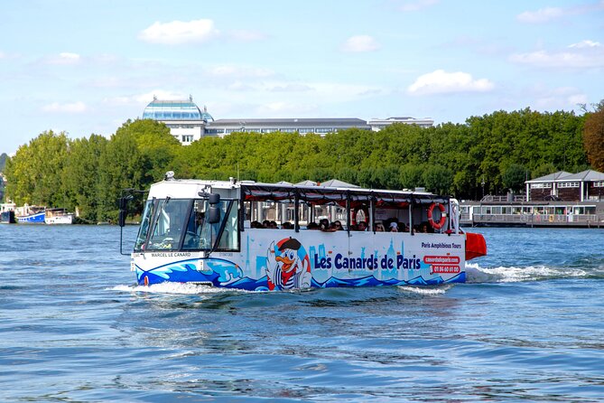 Tours of Paris and the Hauts-de-Seine in an Amphibious Bus - Marcel le Canard, amphibious-style, in Paris and the Hauts-de-Seine
