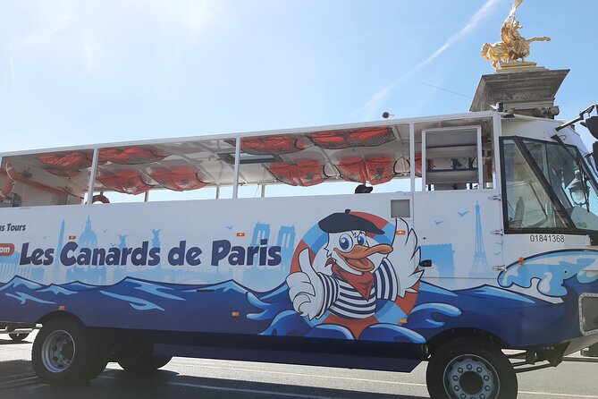 Tours of Paris and the Hauts-de-Seine in an Amphibious Bus - Île Monsieur and the big moment on the Seine
