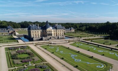 Vaux le Vicomte Chateau Entry Ticket and Chateaubus Transfer