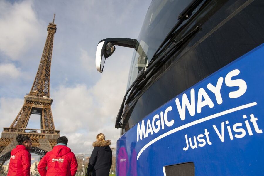 Versailles and Paris Full-Day Tour from Disneyland Paris - How to use the Palace audio guide without getting lost