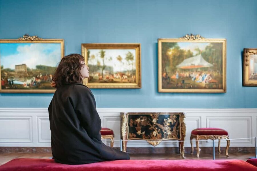 Versailles: Entry ticket & Private Apartments VIP Tour - Louis XV to Louis XVI, how the 90 minutes feel when pacing is controlled
