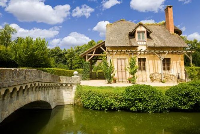 Versailles Full Tour: Palace, Gardens & Marie-Antoinette’s Estate - Grand Trianon: A Royal Escape Built for Getting Away