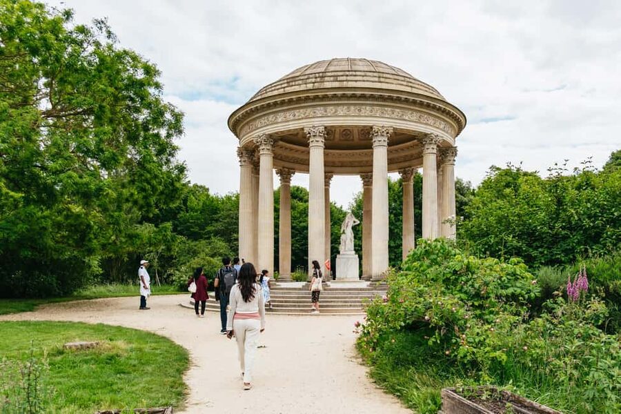 Versailles: Palace, Gardens & Marie Antoinette’s Estate Tour - How to use the 1.5-hour lunch break without wasting the day