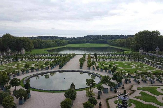 Versailles Royal Palace & Gardens Private Tour by Golf Cart - Inside the Palace of Versailles: the rooms that actually change the story