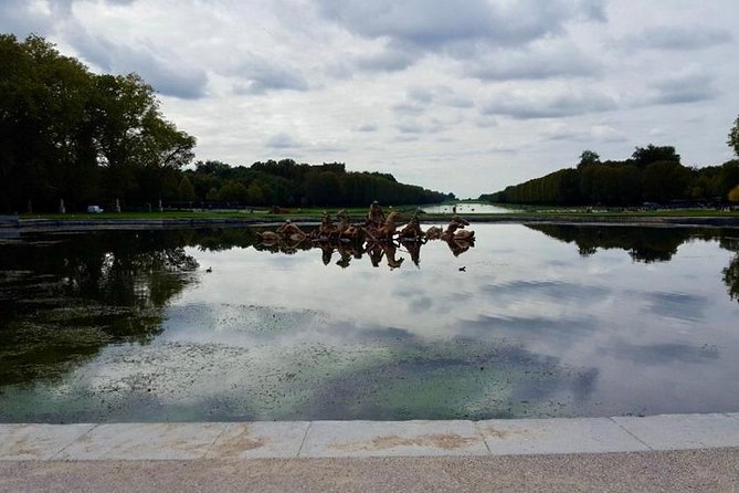 Versailles Royal Palace & Gardens Private Tour by Golf Cart - Price and value: what $423.44 per person is paying for