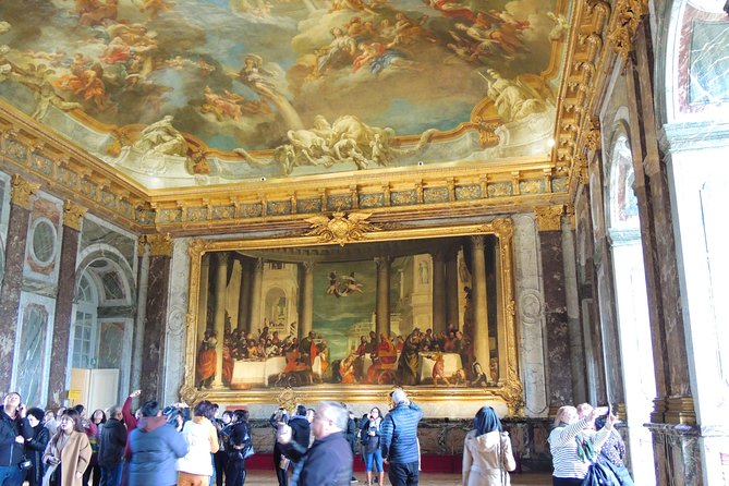 Versailles Small Group Guided Tour with Tranportation from Paris - A half-day Versailles plan that starts near the Eiffel Tower
